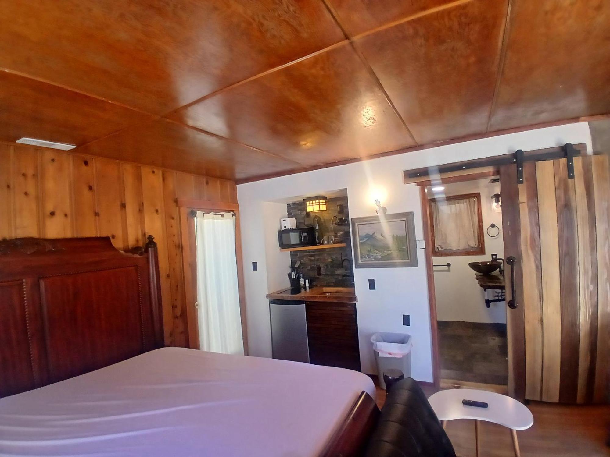 Boulder Bay Cottages Биг Бэар Лейк Экстерьер фото